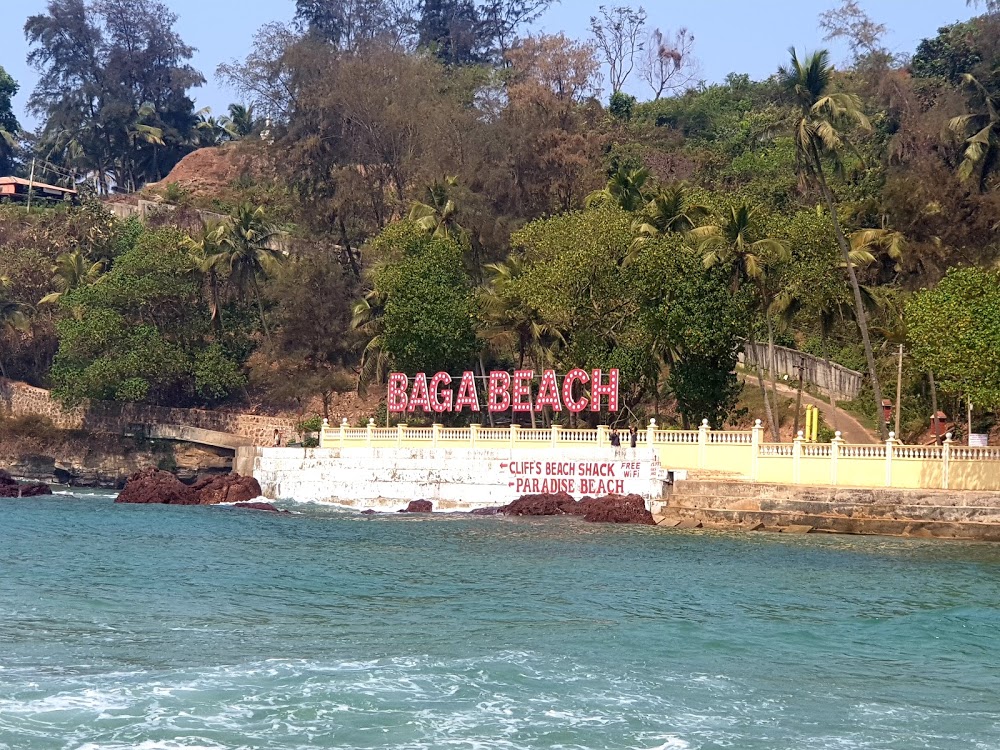  Top 10 amazing places to visit in Goa.Baga Beach